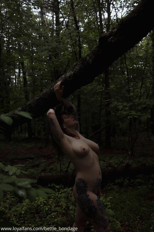 Bettie Bondage ManyVids Nude Leaks photo leak 221 of 496