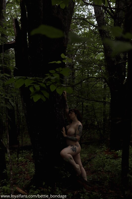 Bettie Bondage ManyVids Nude Leaks photo leak 229 of 496