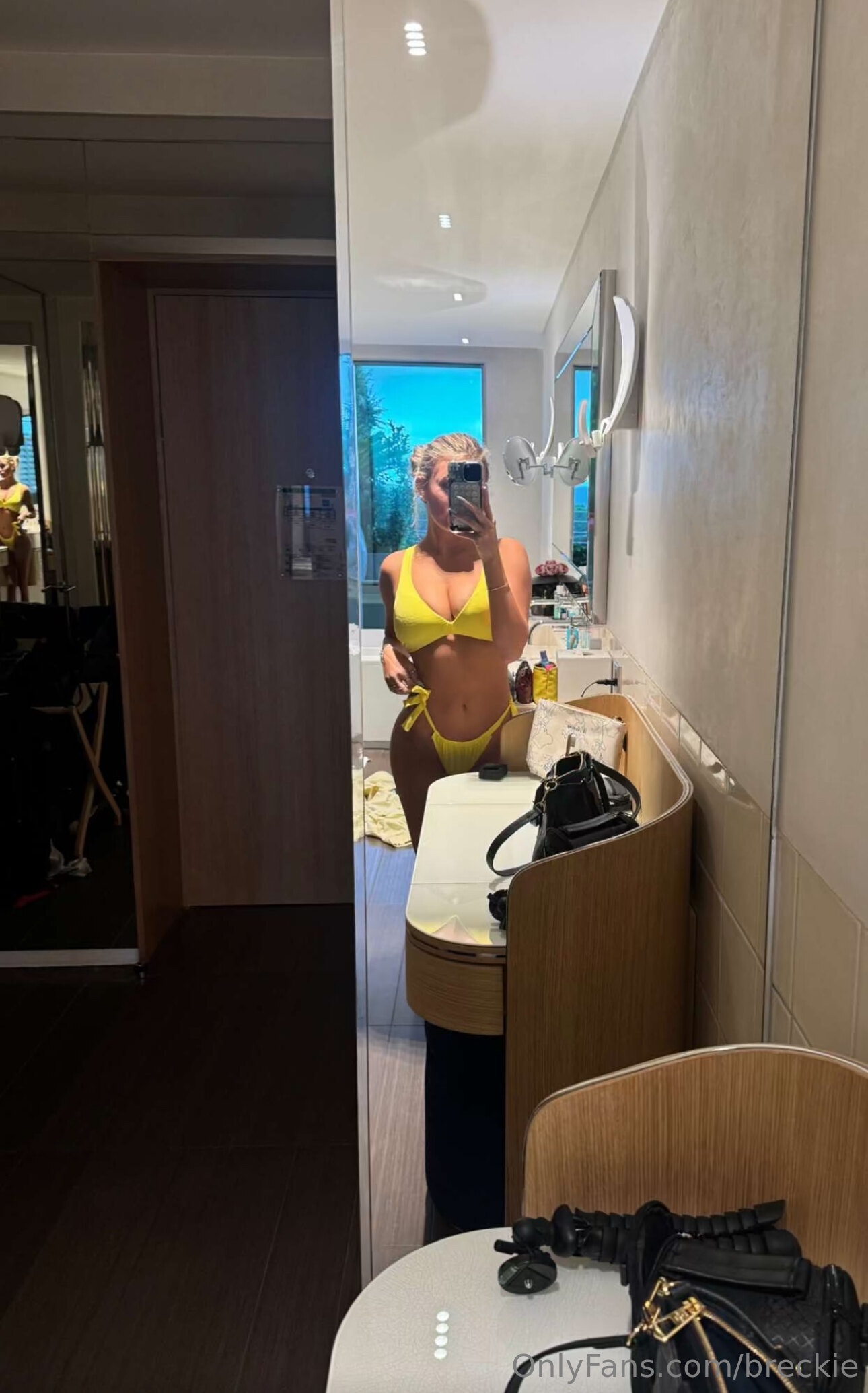 Breckie Hill OnlyFans Nude Leaks photo leak 1088 of 2024