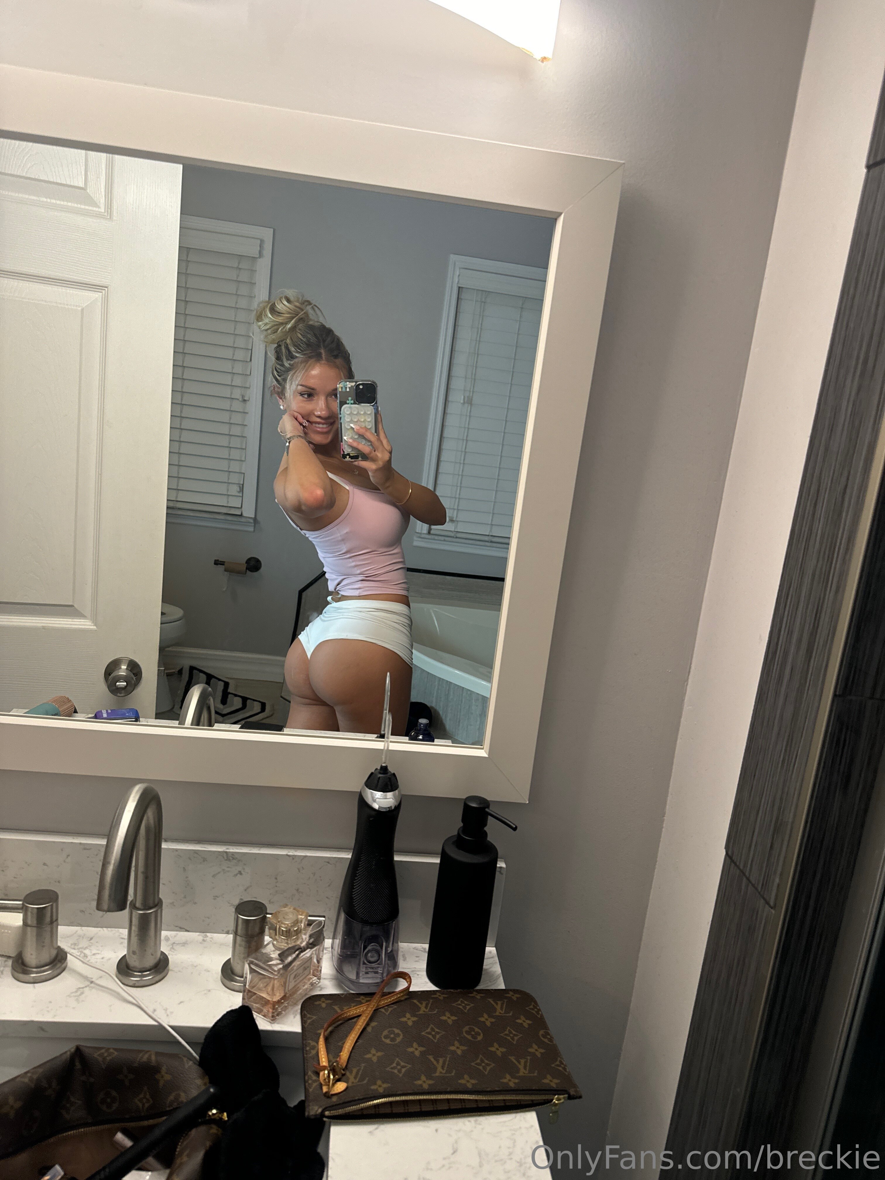 Breckie Hill OnlyFans Nude Leaks photo leak 1115 of 2024