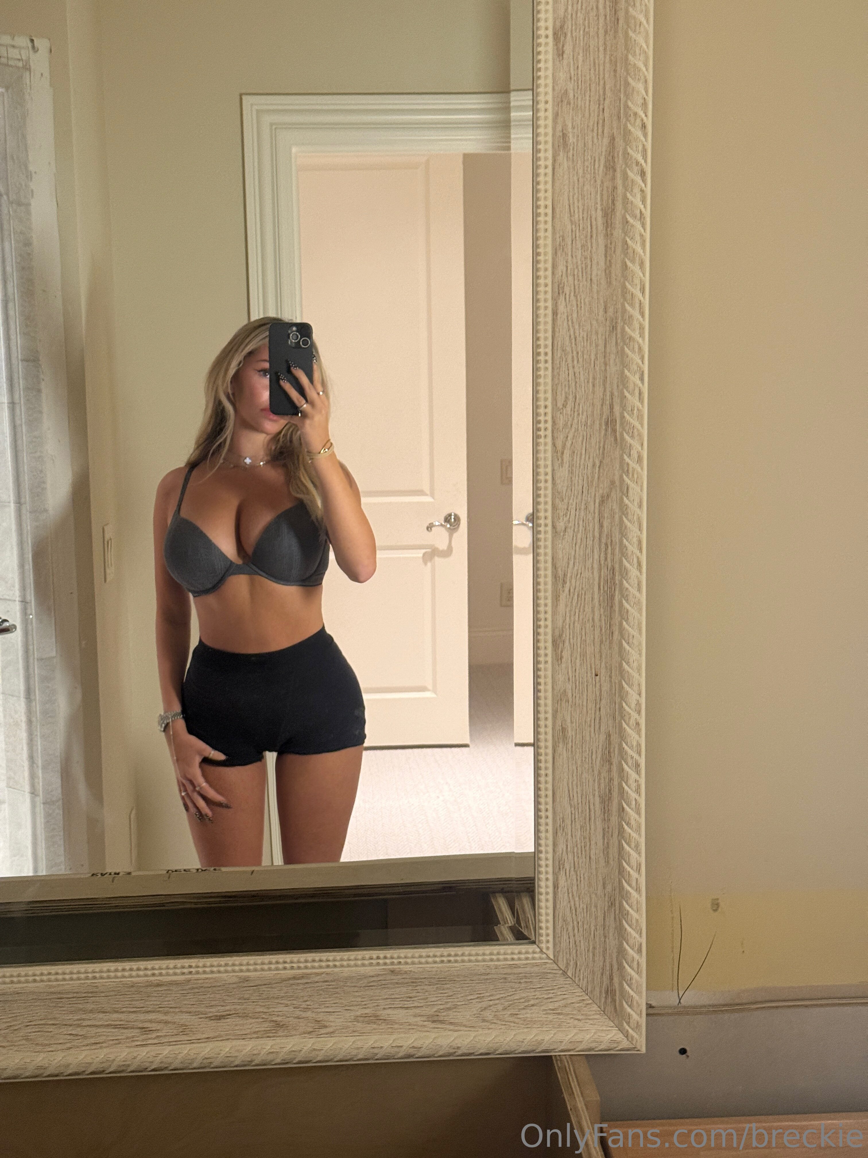 Breckie Hill OnlyFans Nude Leaks photo leak 161 of 2024