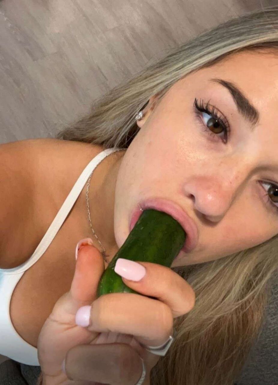 Breckie Hill OnlyFans Nude Leaks photo leak 2015 of 2024
