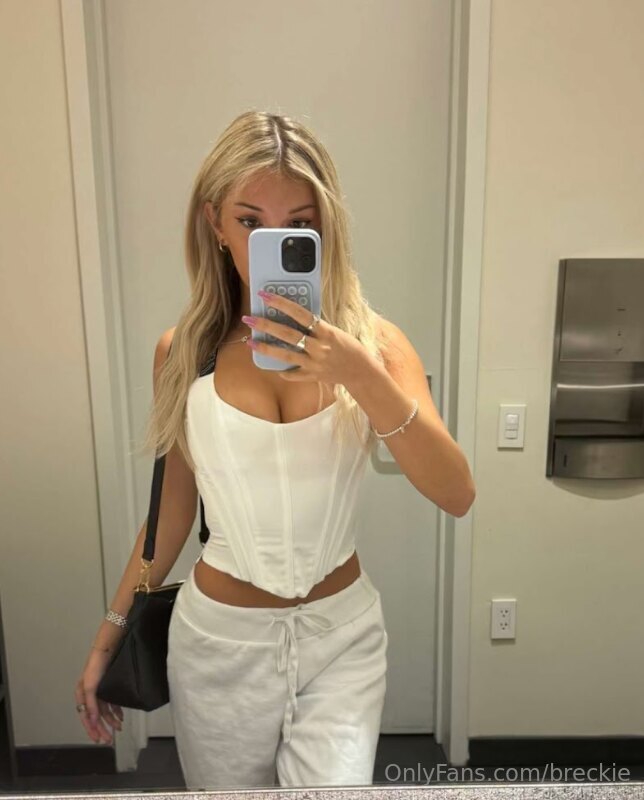 Breckie Hill OnlyFans Nude Leaks photo leak 784 of 2024