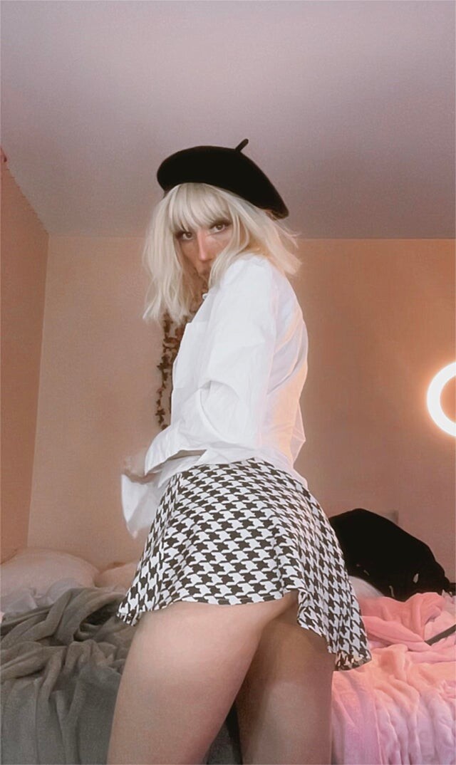 ELLECAKES | Elle Marz | Ellemarz ManyVids Nude Leaks photo leak 201 of 218