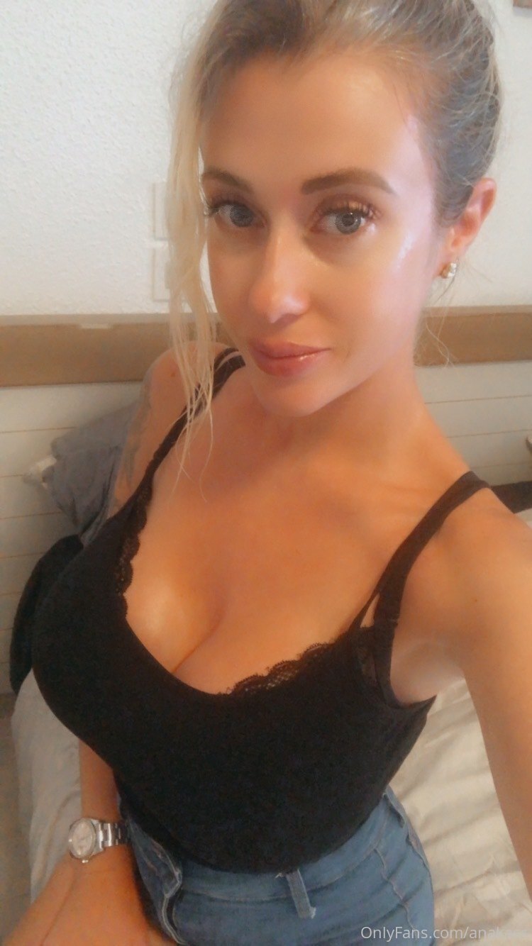anaiz | kanaiz | anakass | bunnyblondy OnlyFans Nude Leaks photo leak 144 of 188