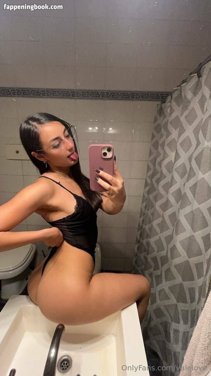lovely_valentinaa Onlyfans Nude Leaked Photos photo leak 3 of 31