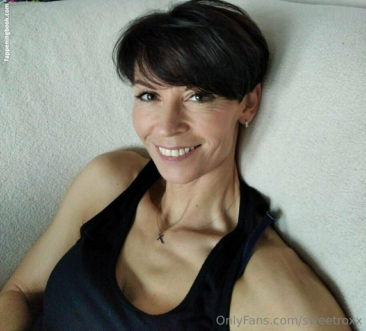 sweetroxx Onlyfans Nude Leaked Photos photo leak 33 of 33