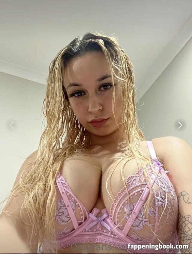 Willow Jade Onlyfans Nude Leaked Photos photo leak 1 of 39
