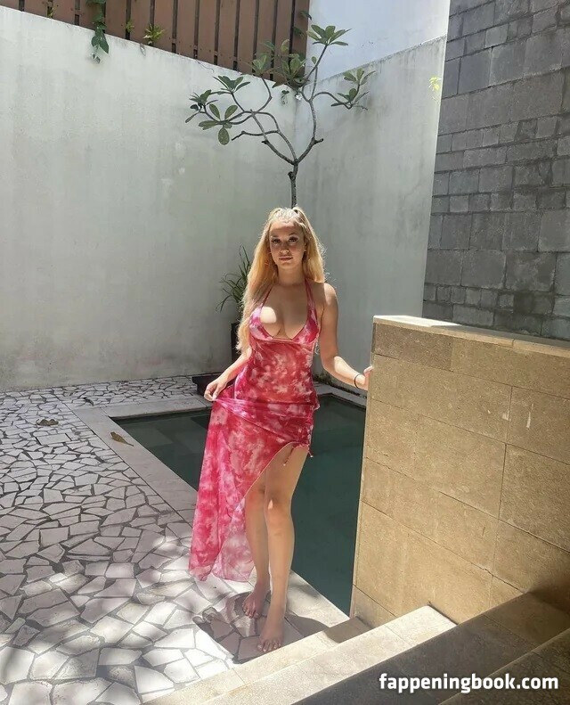 Willow Jade Onlyfans Nude Leaked Photos photo leak 3 of 39