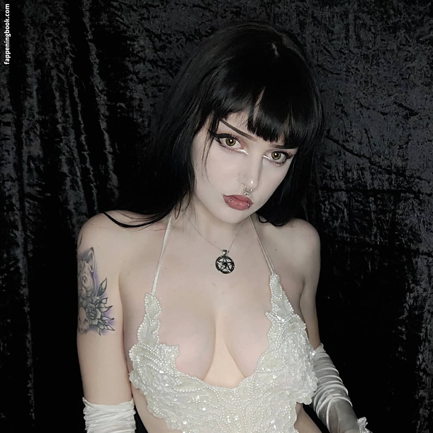 missdellavigne Onlyfans Nude Leaked Photos photo leak 22 of 44