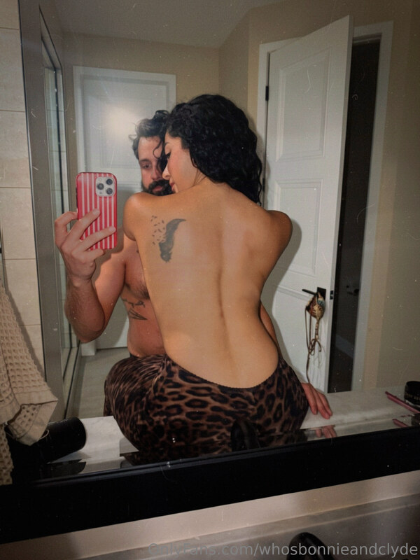 Whosbonnieandclyde OnlyFans Nude Leaks photo leak 16 of 125