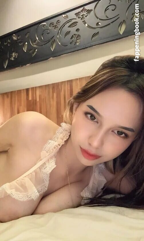 emmavllryn Onlyfans Nude Leaked Photos photo leak 10 of 49