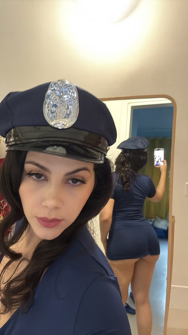 Valentina Nappi OnlyFans Nude Leaks photo leak 5 of 113