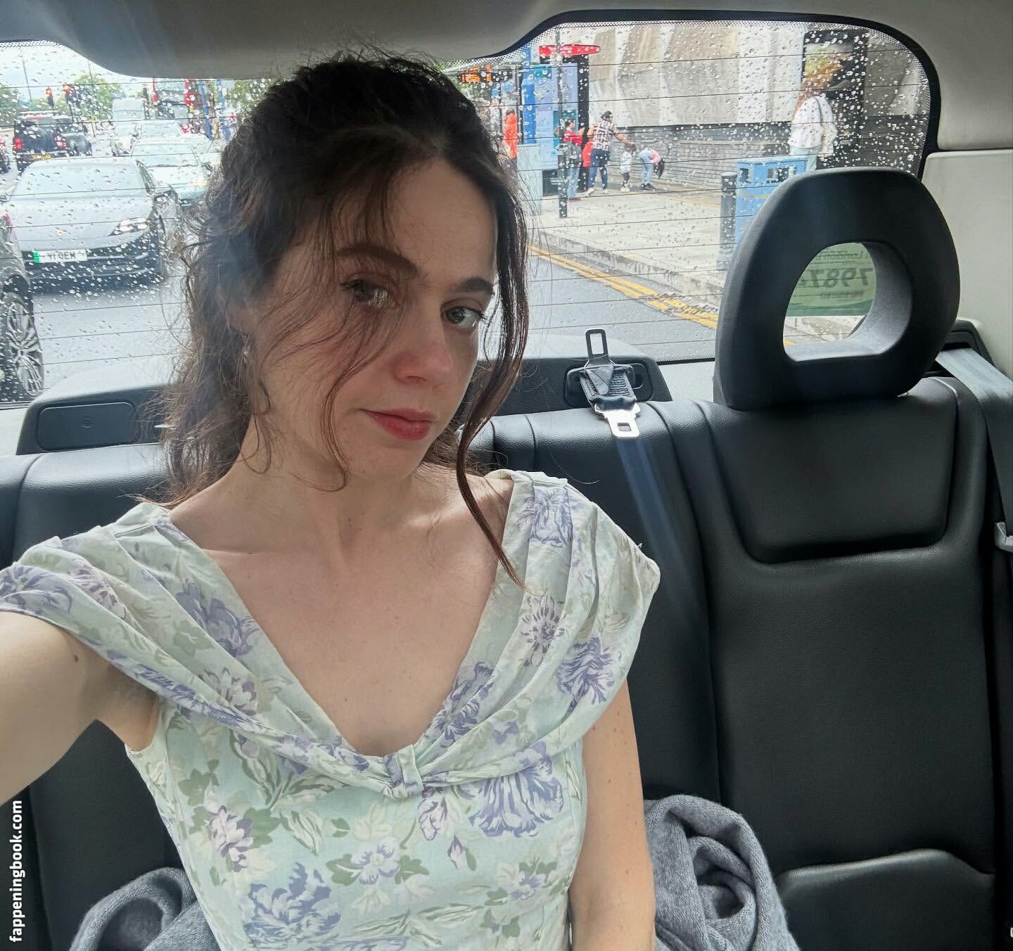 Molly Gordon Onlyfans Nude Leaked Photos photo leak 20 of 46