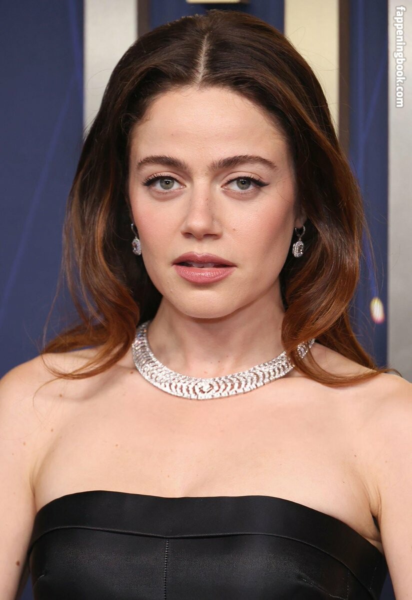 Molly Gordon Onlyfans Nude Leaked Photos photo leak 34 of 46
