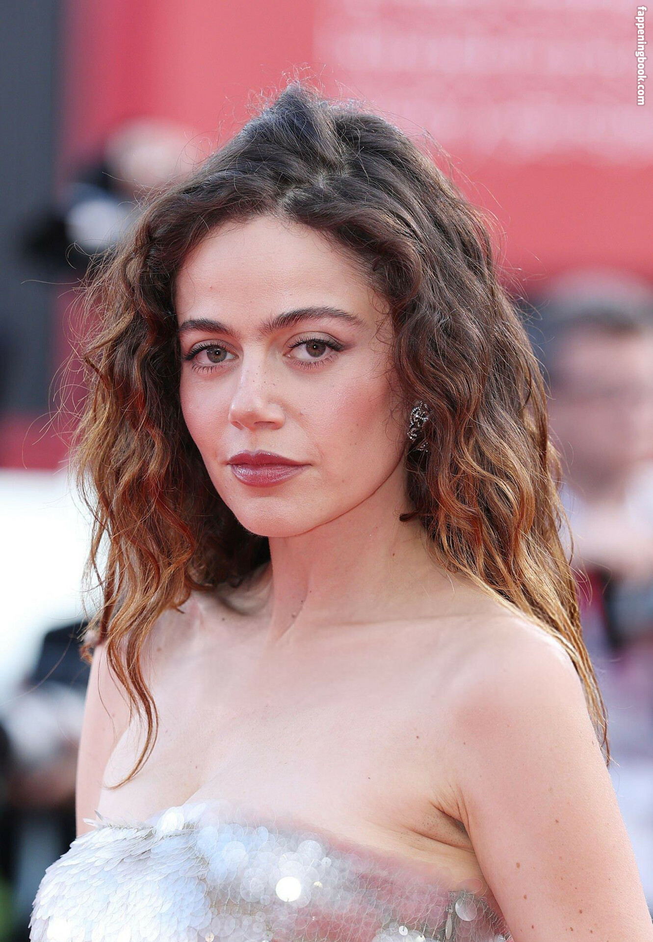 Molly Gordon Onlyfans Nude Leaked Photos photo leak 35 of 46