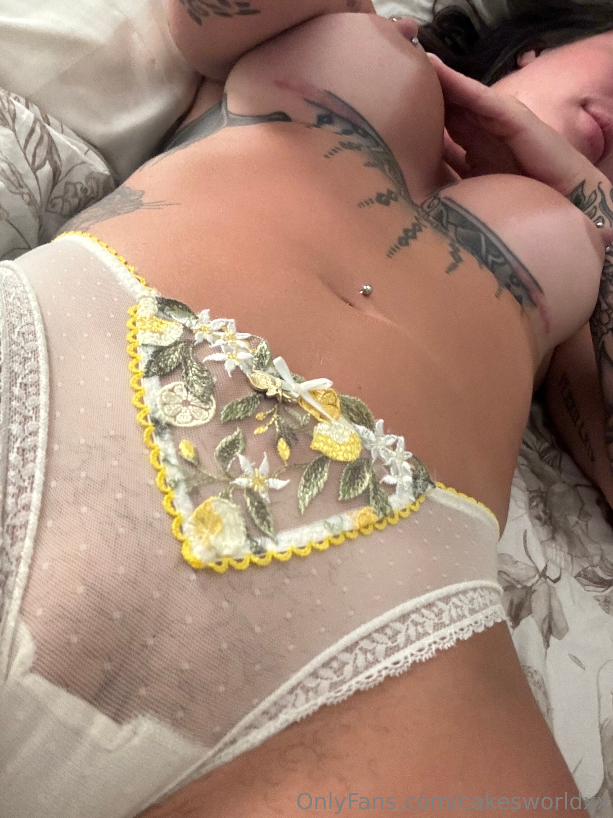 Cakesworldxx/Alicakes OnlyFans Nude Leaks photo leak 58 of 199