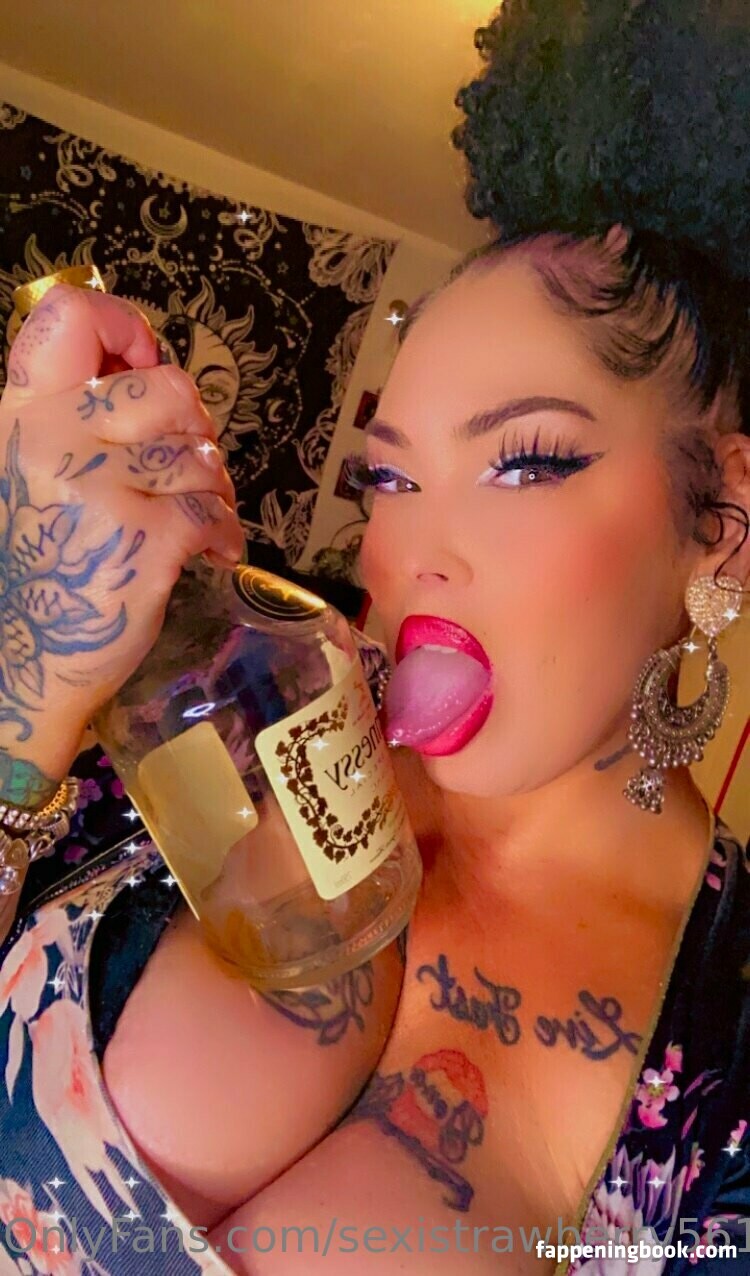 sexistrawberry5611 Onlyfans Nude Leaked Photos photo leak 5 of 49