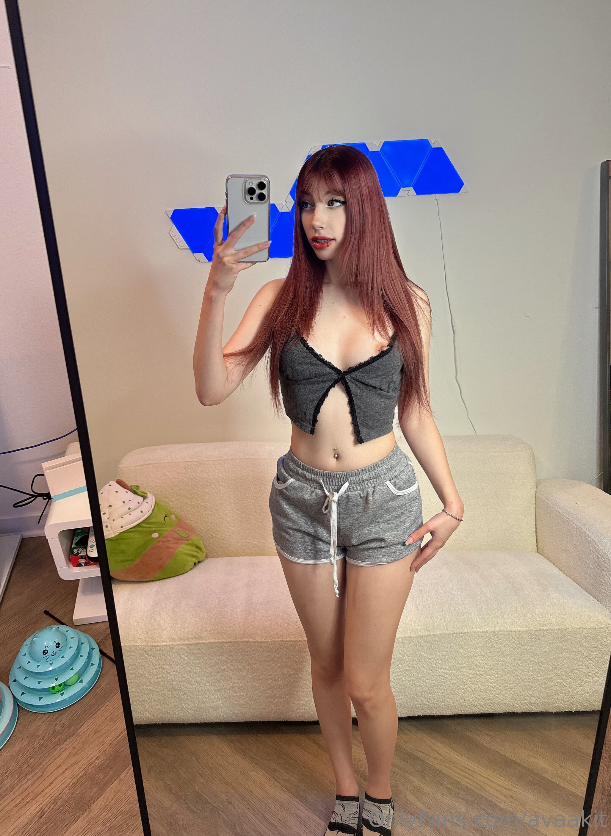 AvaLoveXo | Oliviamoonxo | Avaamorr | Avabonilla | Avaakit OnlyFans Nude Leaks photo leak 367 of 873