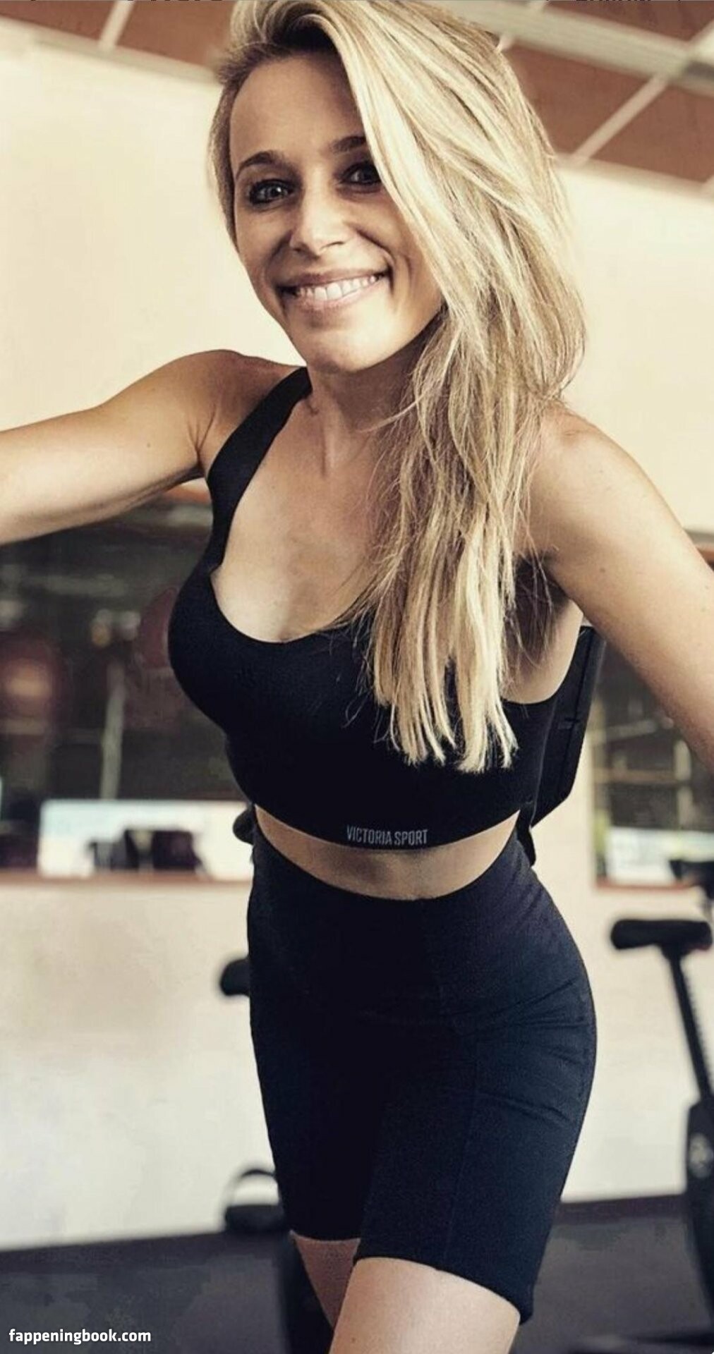 Lara Lewington Onlyfans Nude Leaked Photos photo leak 22 of 47