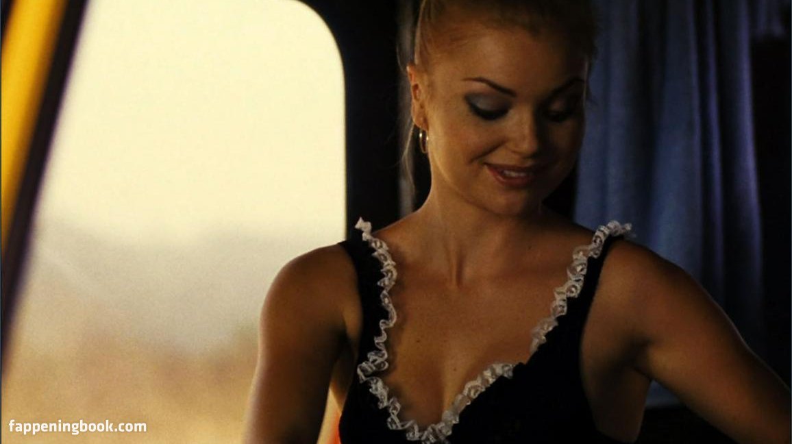 Izabella Miko Onlyfans Nude Leaked Photos photo leak 24 of 49