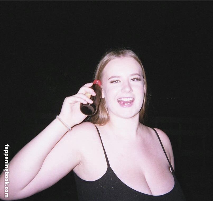 Ellie Onlyfans Nude Leaked Photos photo leak 25 of 47
