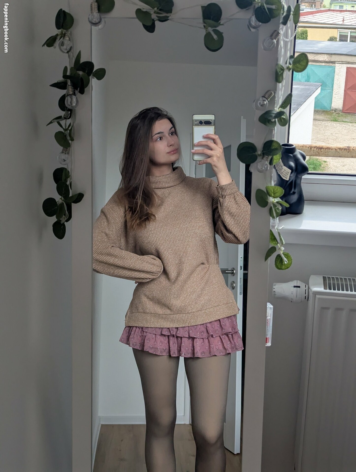 mini__pi_g Onlyfans Nude Leaked Photos photo leak 2 of 31