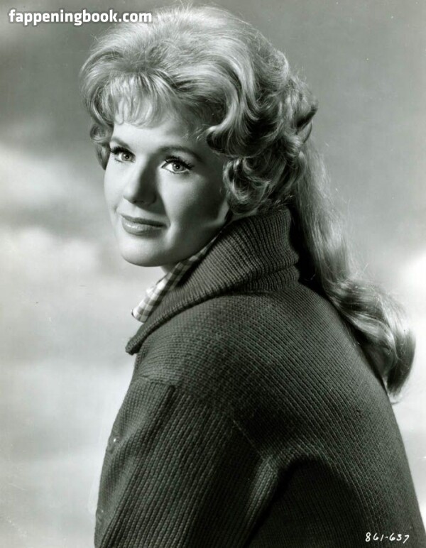 Connie Stevens Onlyfans Nude Leaked Photos photo leak 2 of 31
