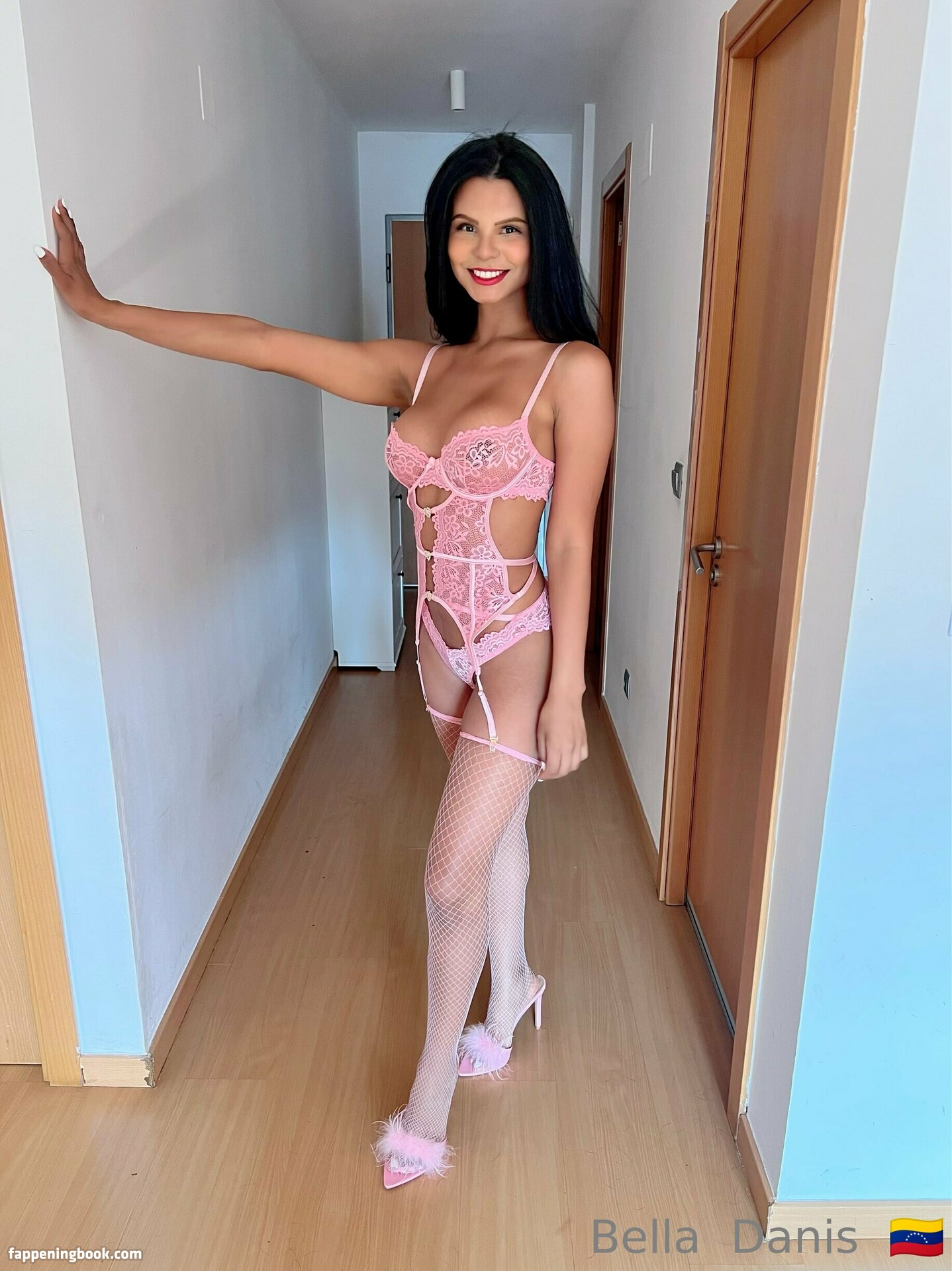 bellapussy25 Onlyfans Nude Leaked Photos photo leak 36 of 48
