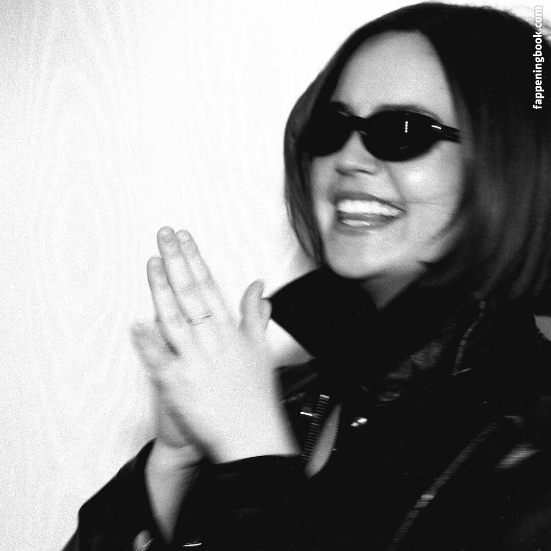 Bailee Madison Onlyfans Nude Leaked Photos photo leak 3 of 49