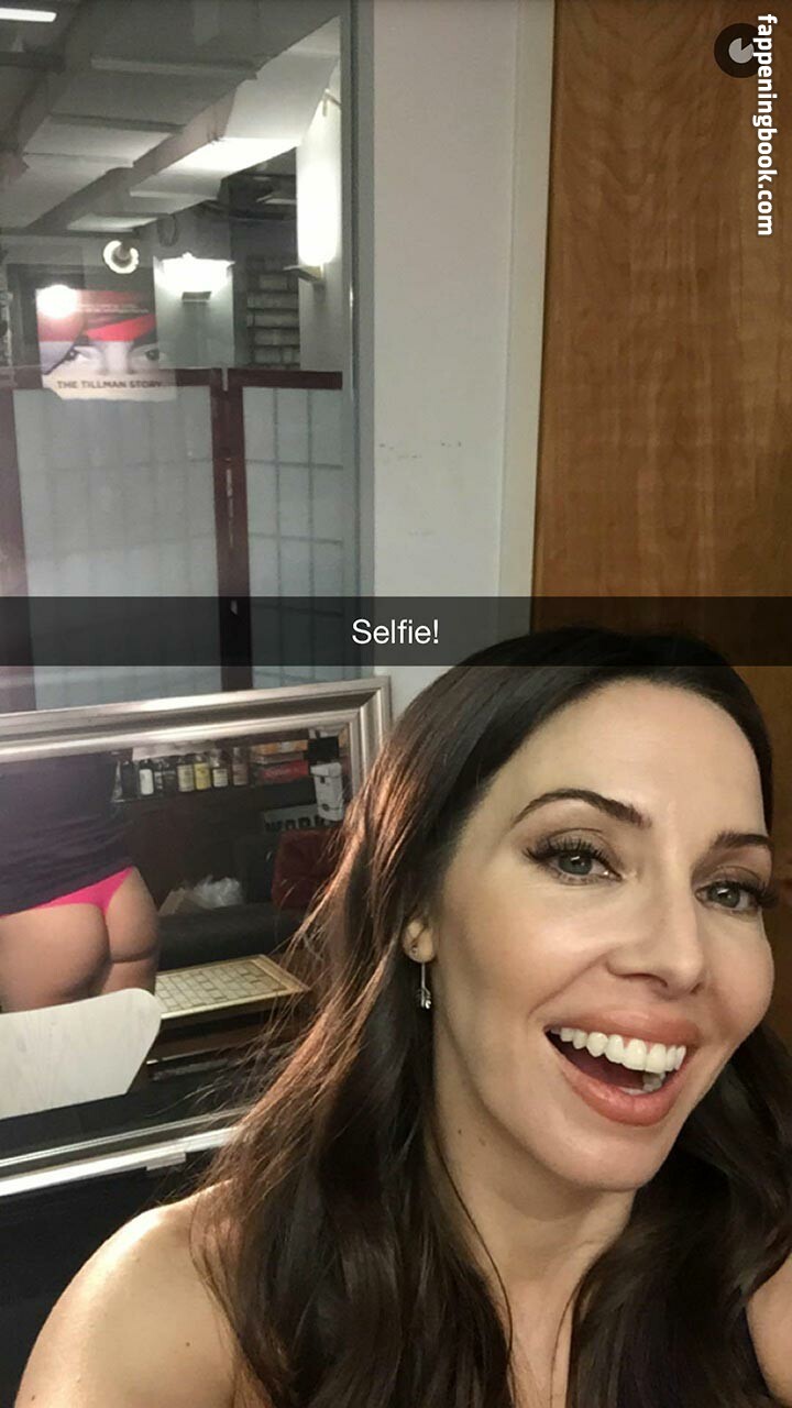 Whitney Cummings Onlyfans Nude Leaked Photos photo leak 21 of 48