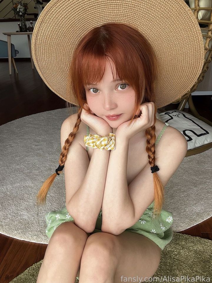 Rocksy Light / AlisaPikaPika Patreon Nude Leaks photo leak 1165 of 4149