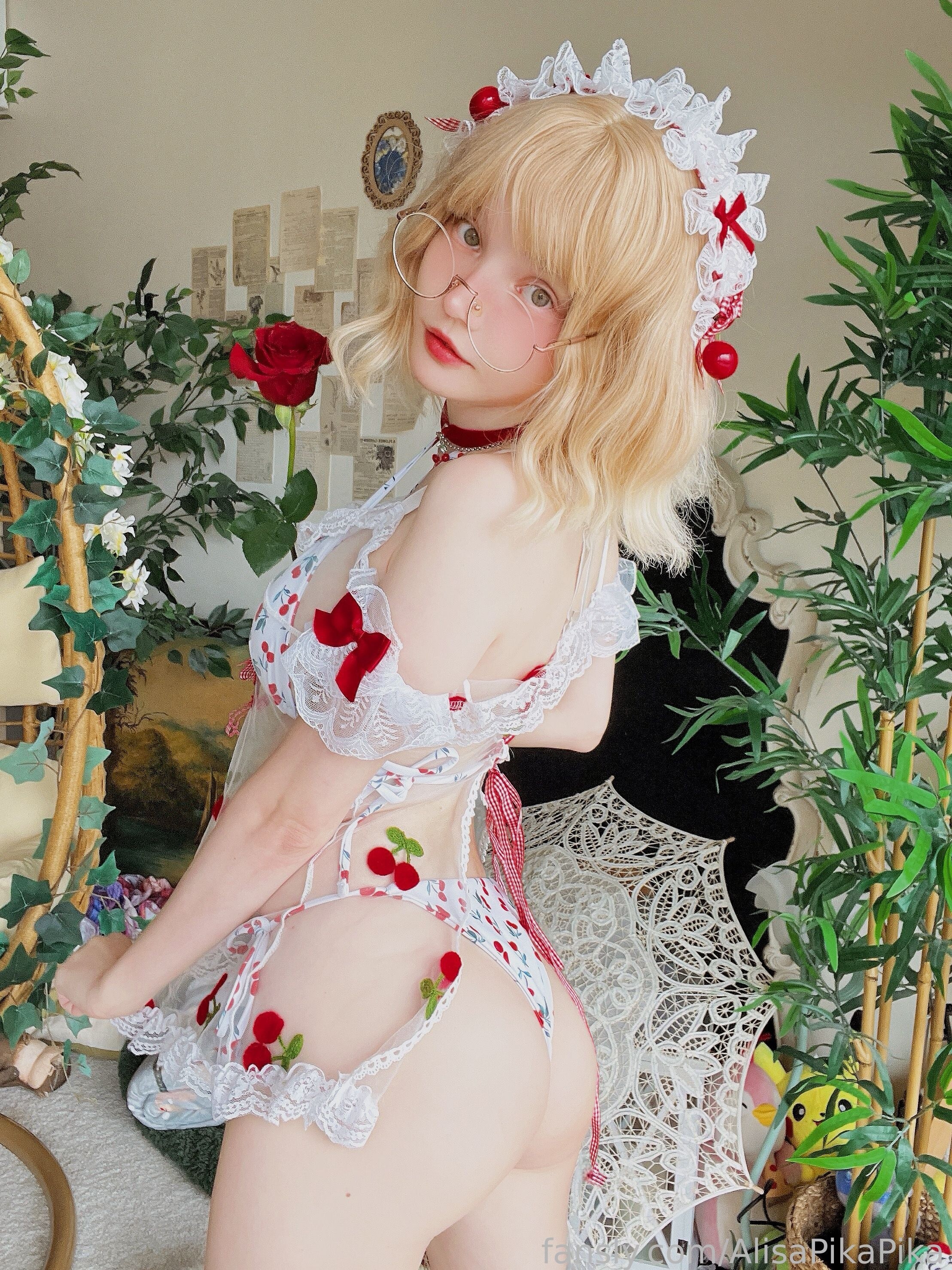 Rocksy Light / AlisaPikaPika Patreon Nude Leaks photo leak 1366 of 4149