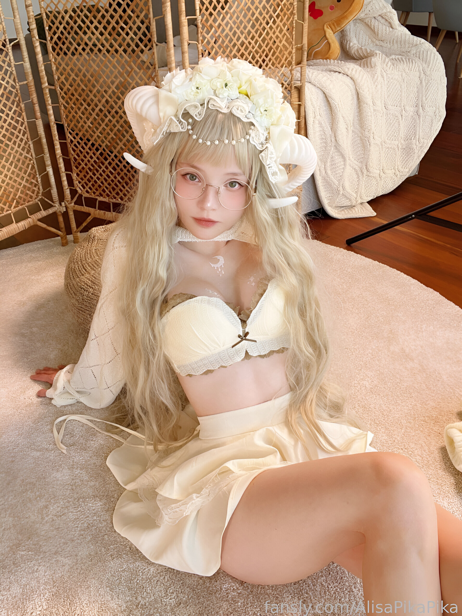 Rocksy Light / AlisaPikaPika Patreon Nude Leaks photo leak 3022 of 4149