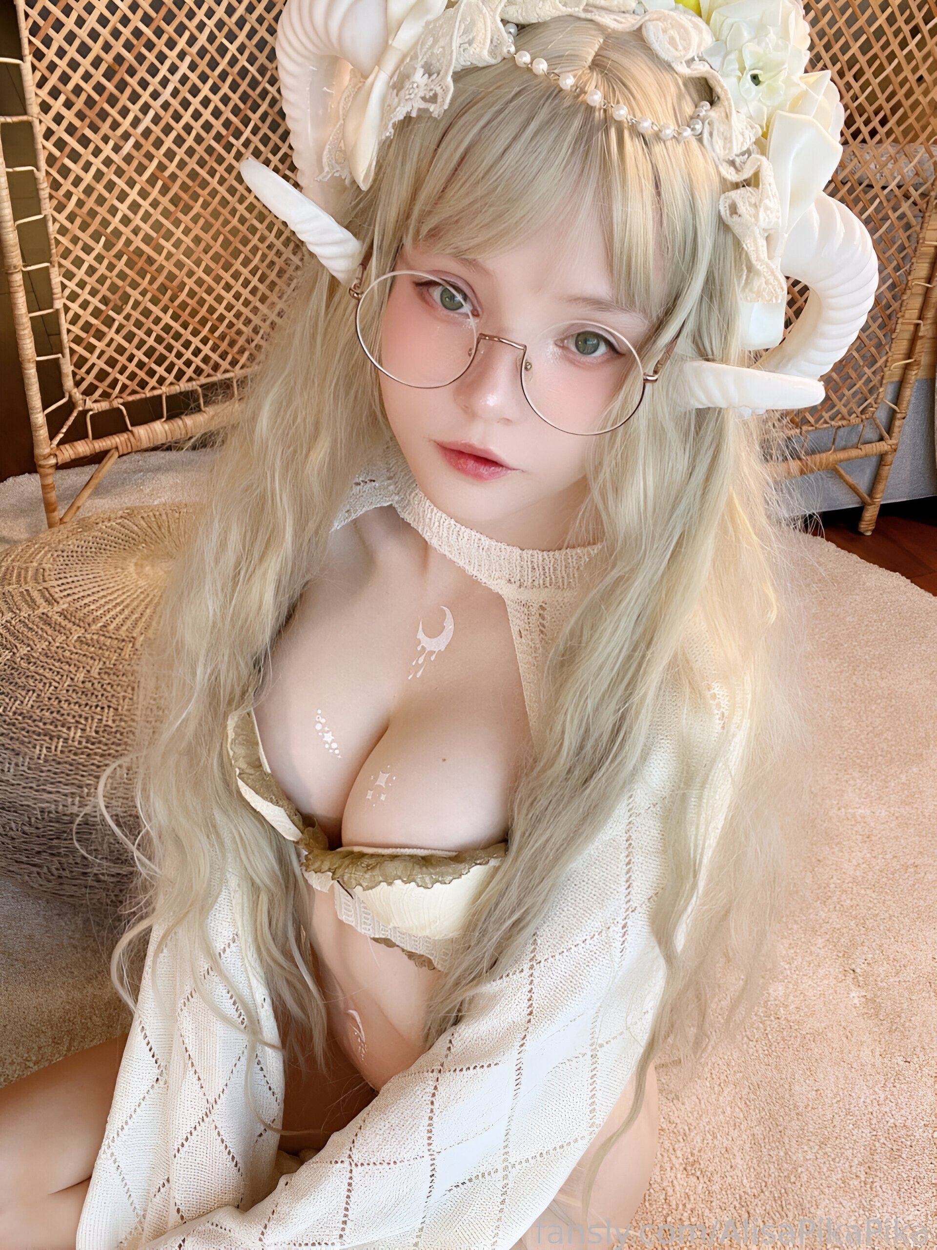 Rocksy Light / AlisaPikaPika Patreon Nude Leaks photo leak 3062 of 4149
