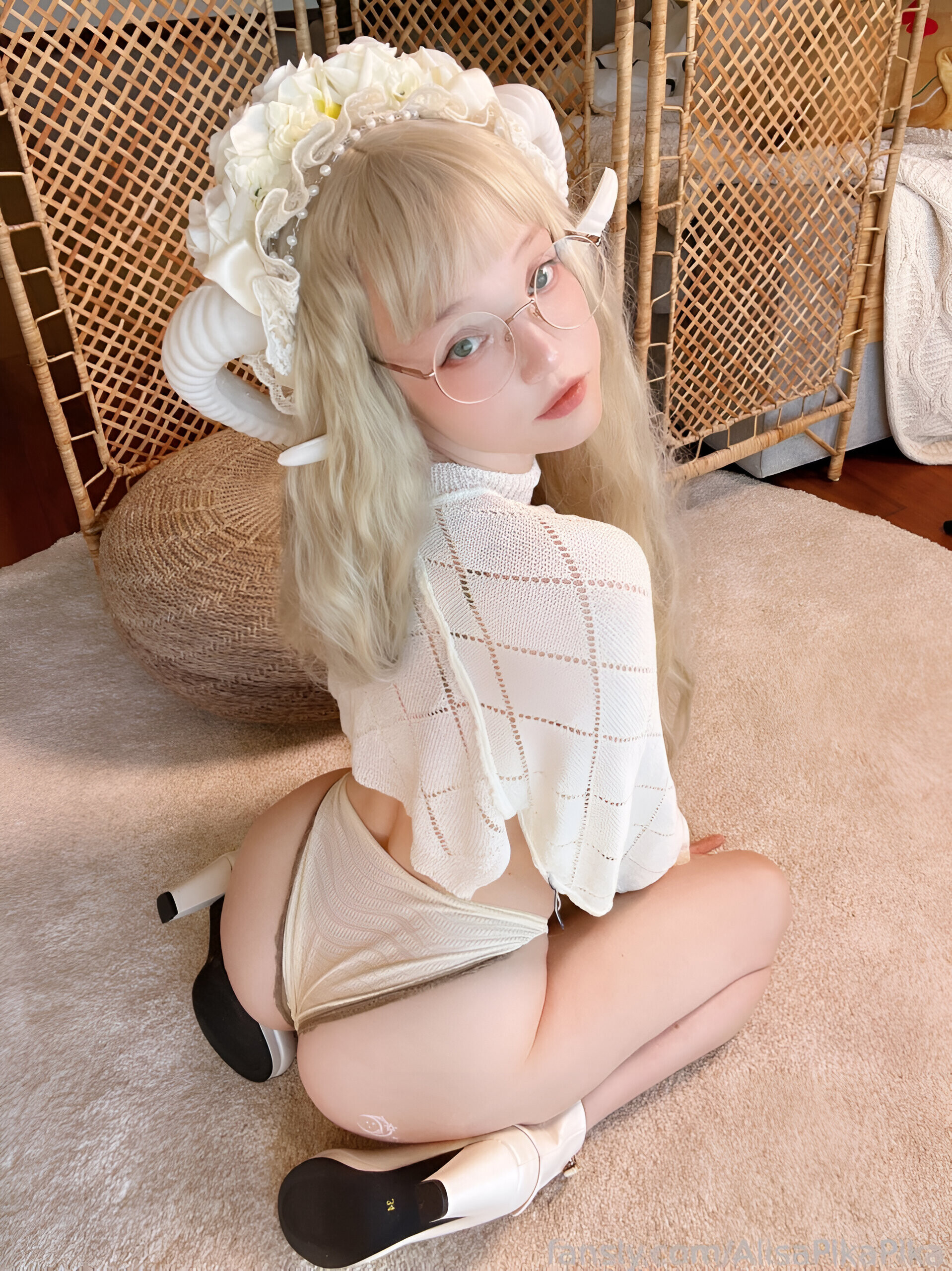 Rocksy Light / AlisaPikaPika Patreon Nude Leaks photo leak 3068 of 4149