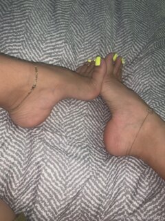 feetbymiliani OnlyFans Nude Leaks photo leak 15 of 27