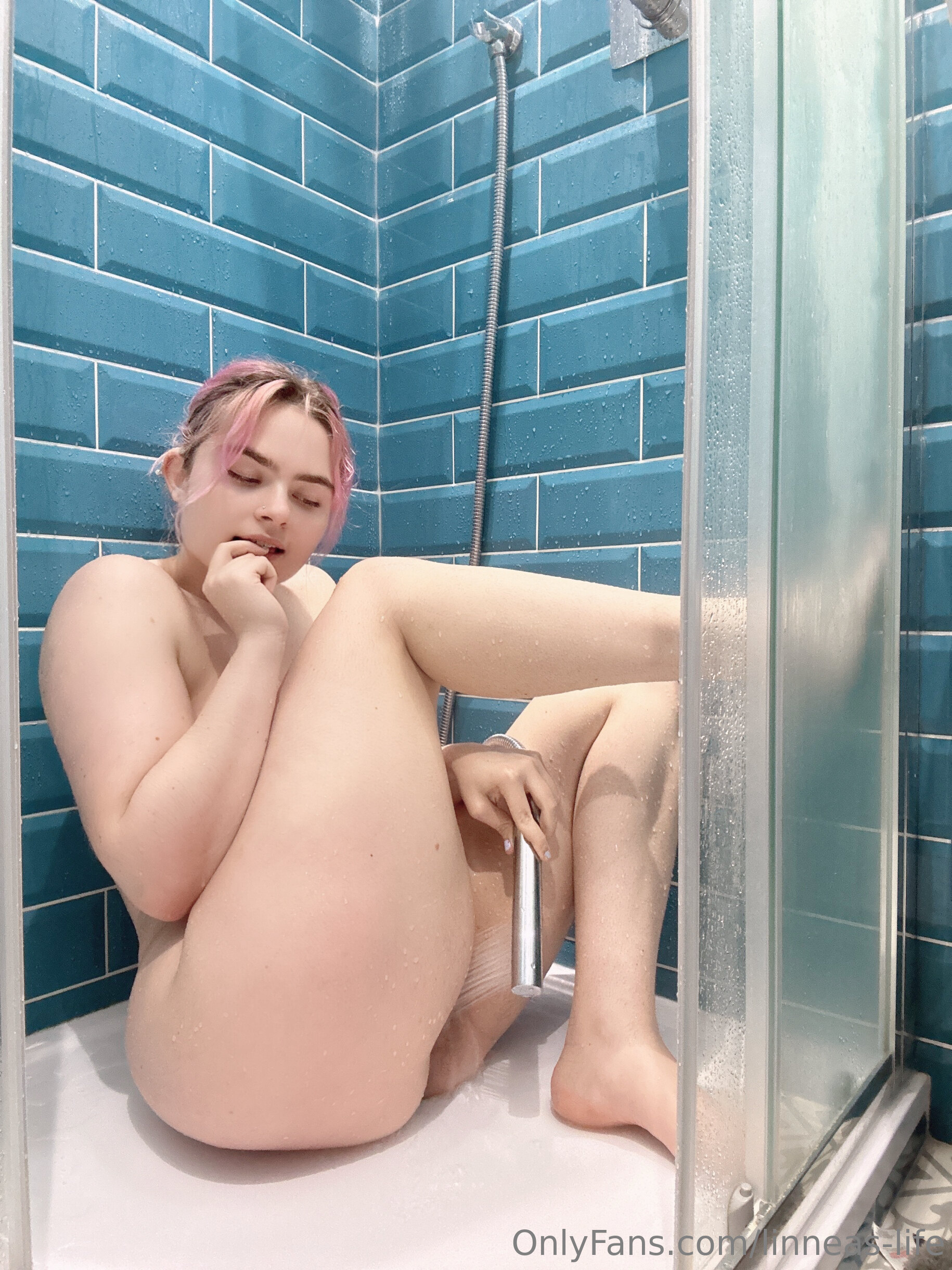 TwinTwitcherz (jessicatalystic - Low_Ad_988) + (Linneas_life_ - Linneas_Feet) Patreon Nude Leaks photo leak 180 of 641