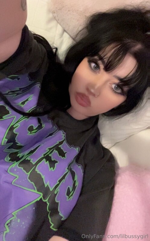 Lux Reid | lilbussygirl OnlyFans Nude Leaks photo leak 50 of 335