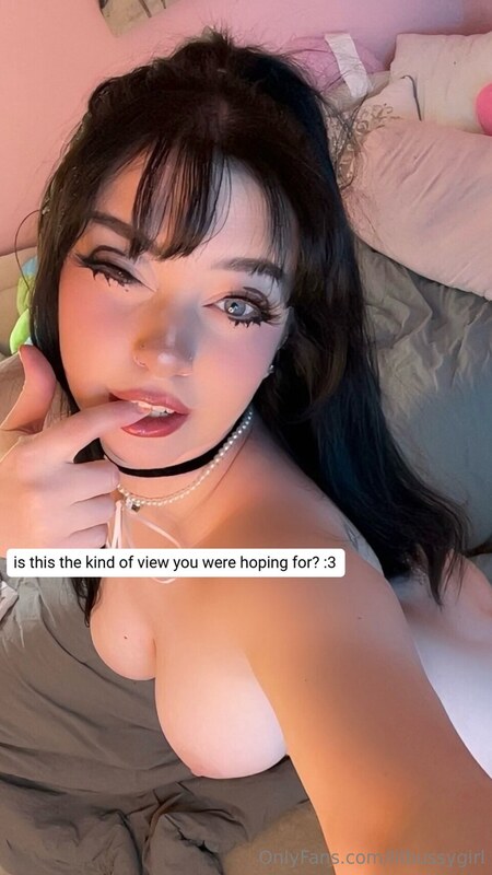 Lux Reid | lilbussygirl OnlyFans Nude Leaks photo leak 65 of 335