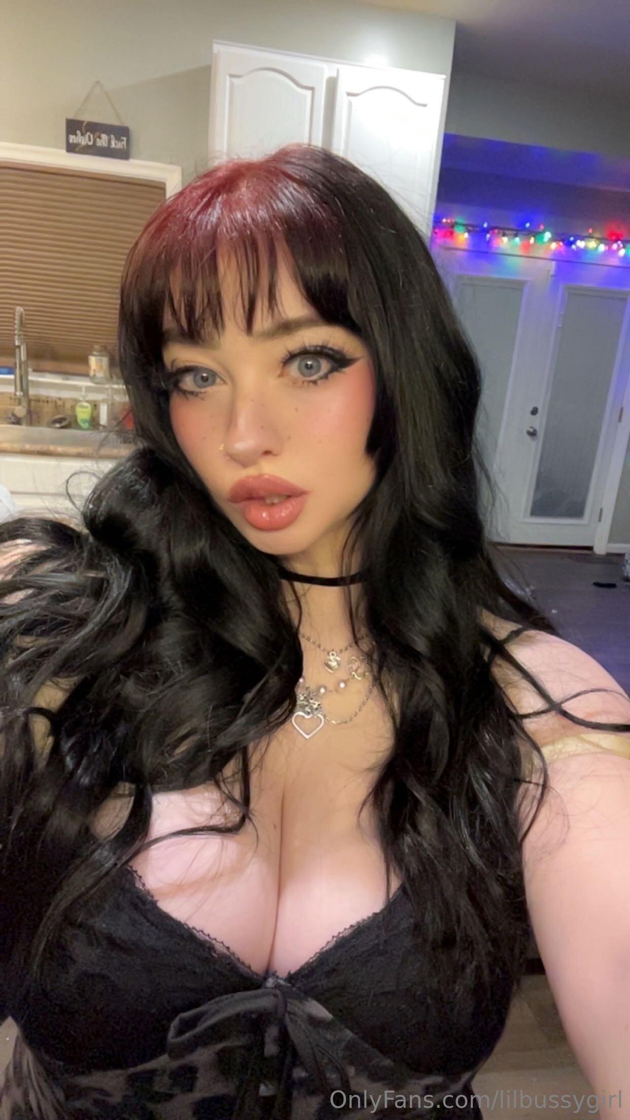 Lux Reid | lilbussygirl OnlyFans Nude Leaks photo leak 192 of 335