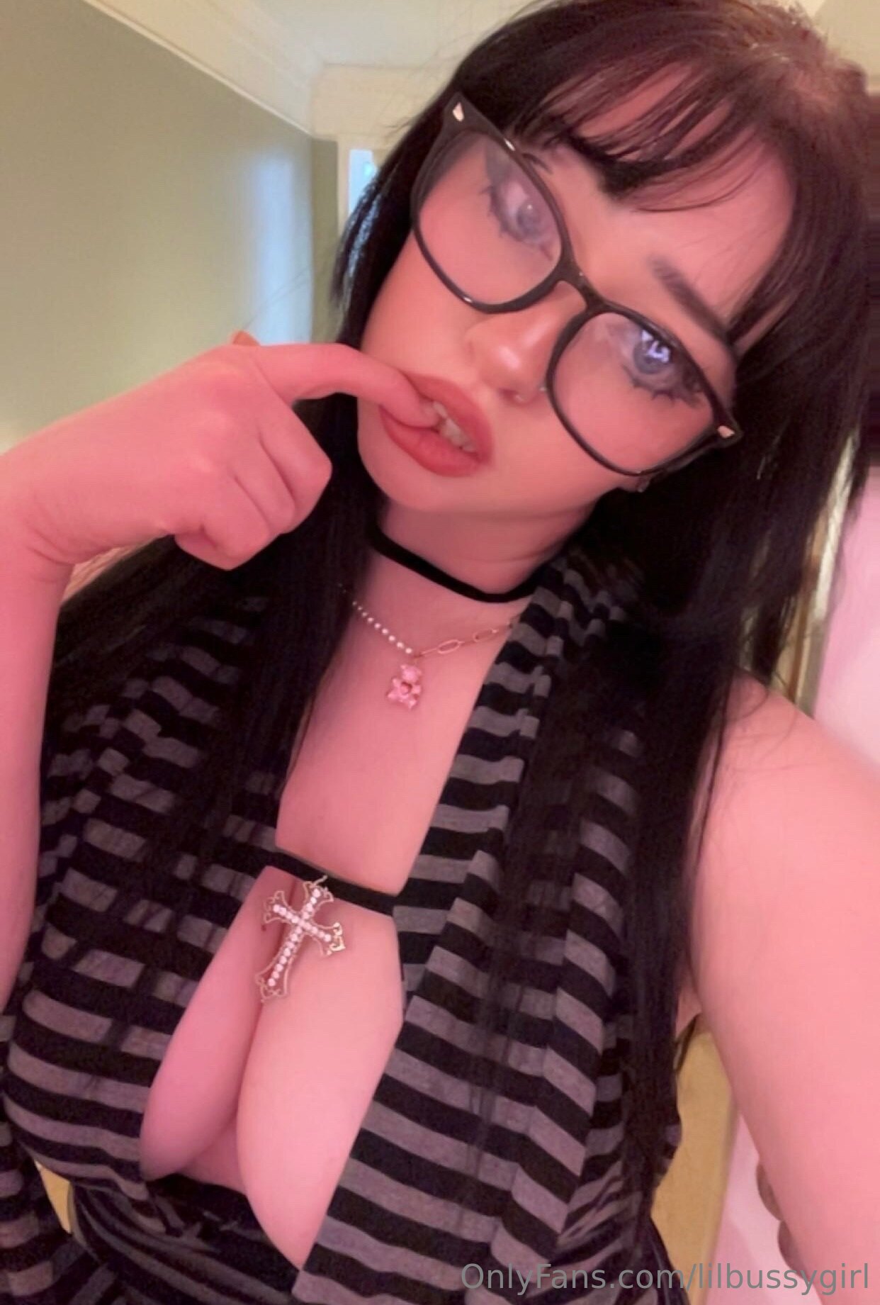 Lux Reid | lilbussygirl OnlyFans Nude Leaks photo leak 204 of 335