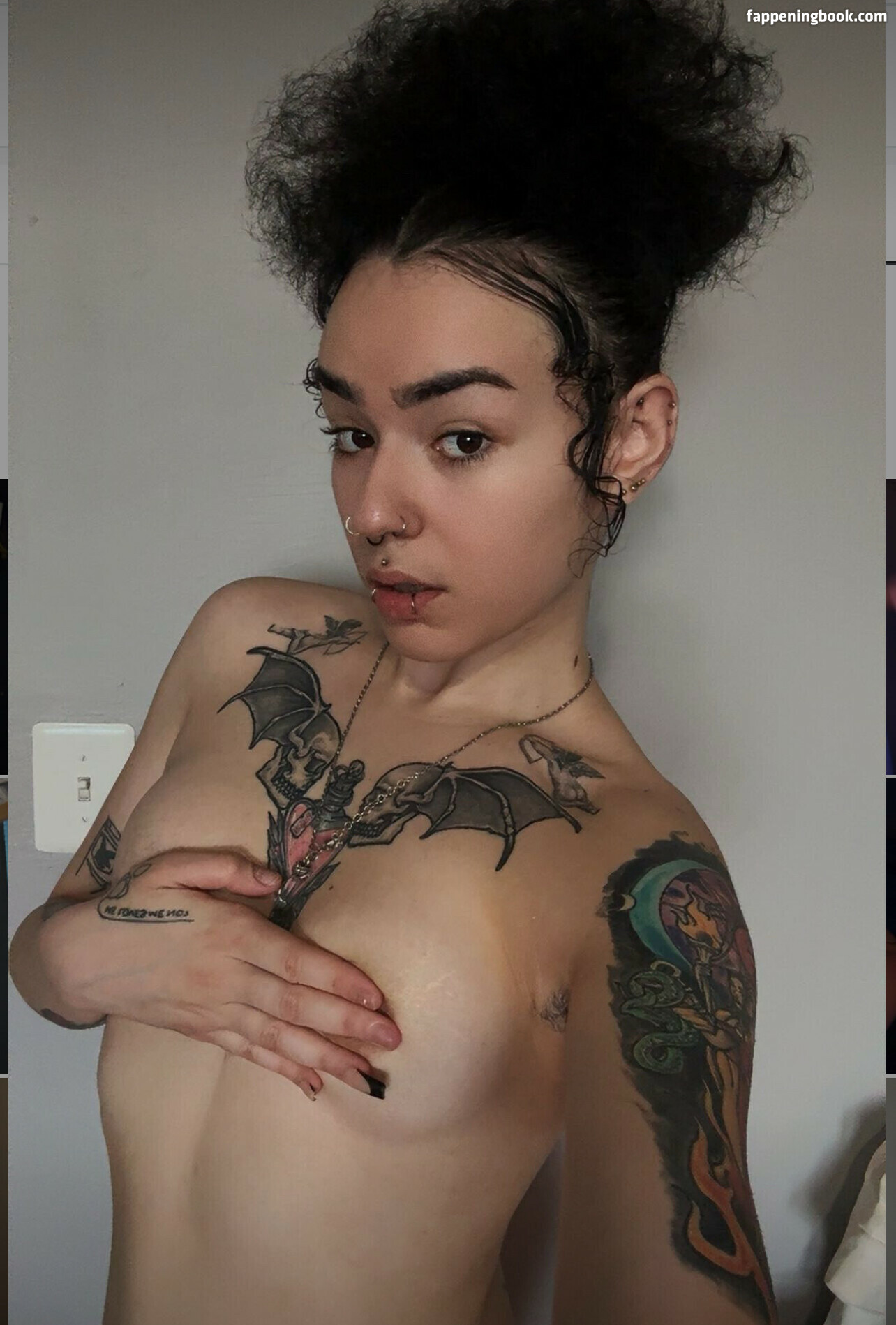 vampy.bella Onlyfans Nude Leaked Photos photo leak 4 of 7 vampy.bella Onlyfans Nude Leaked Photos photo leak 4 of 7