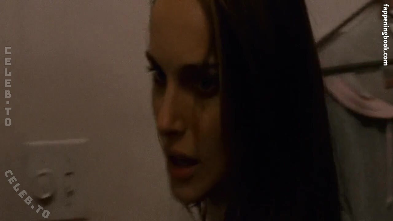 Mila Kunis Onlyfans Nude Leaked Photos photo leak 25 of 47