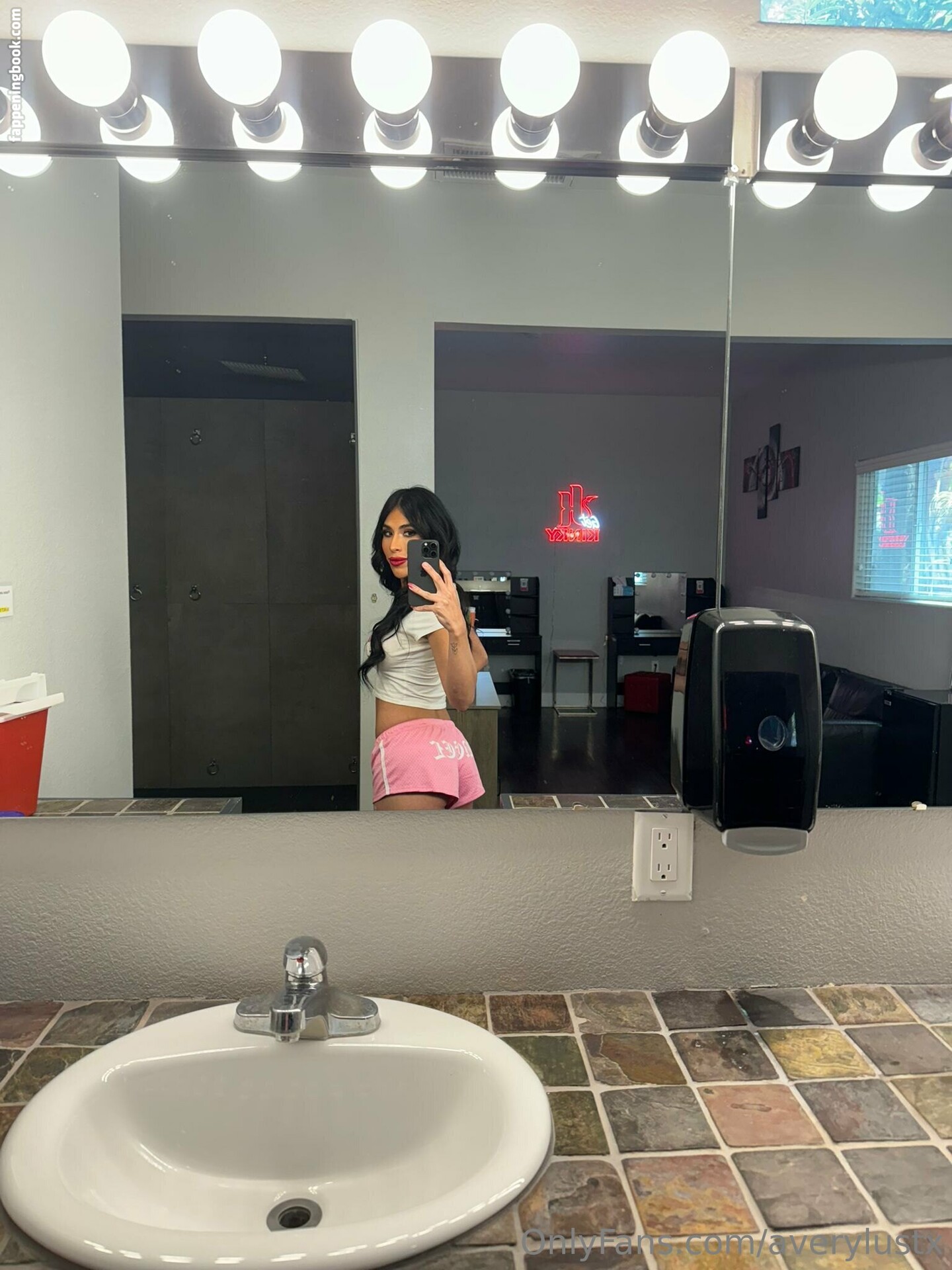averylustx Onlyfans Nude Leaked Photos photo leak 13 of 32