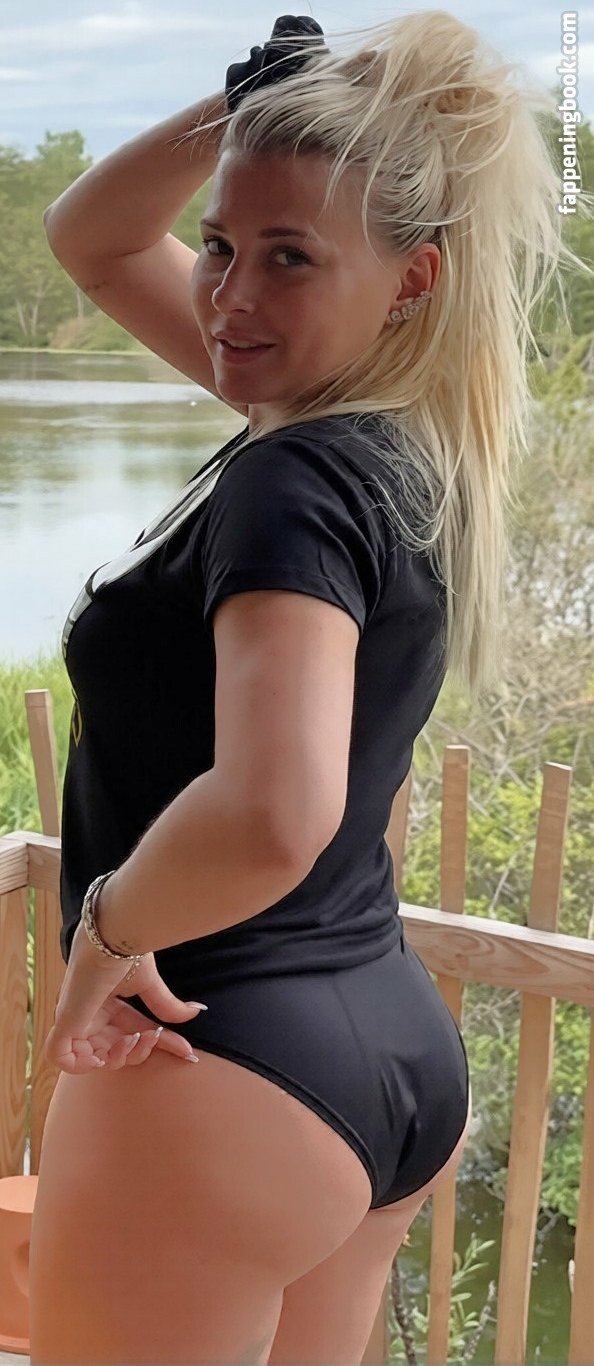 Kelly Vedovelli Onlyfans Nude Leaked Photos photo leak 3 of 49