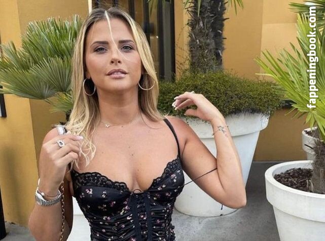 Kelly Vedovelli Onlyfans Nude Leaked Photos photo leak 42 of 49