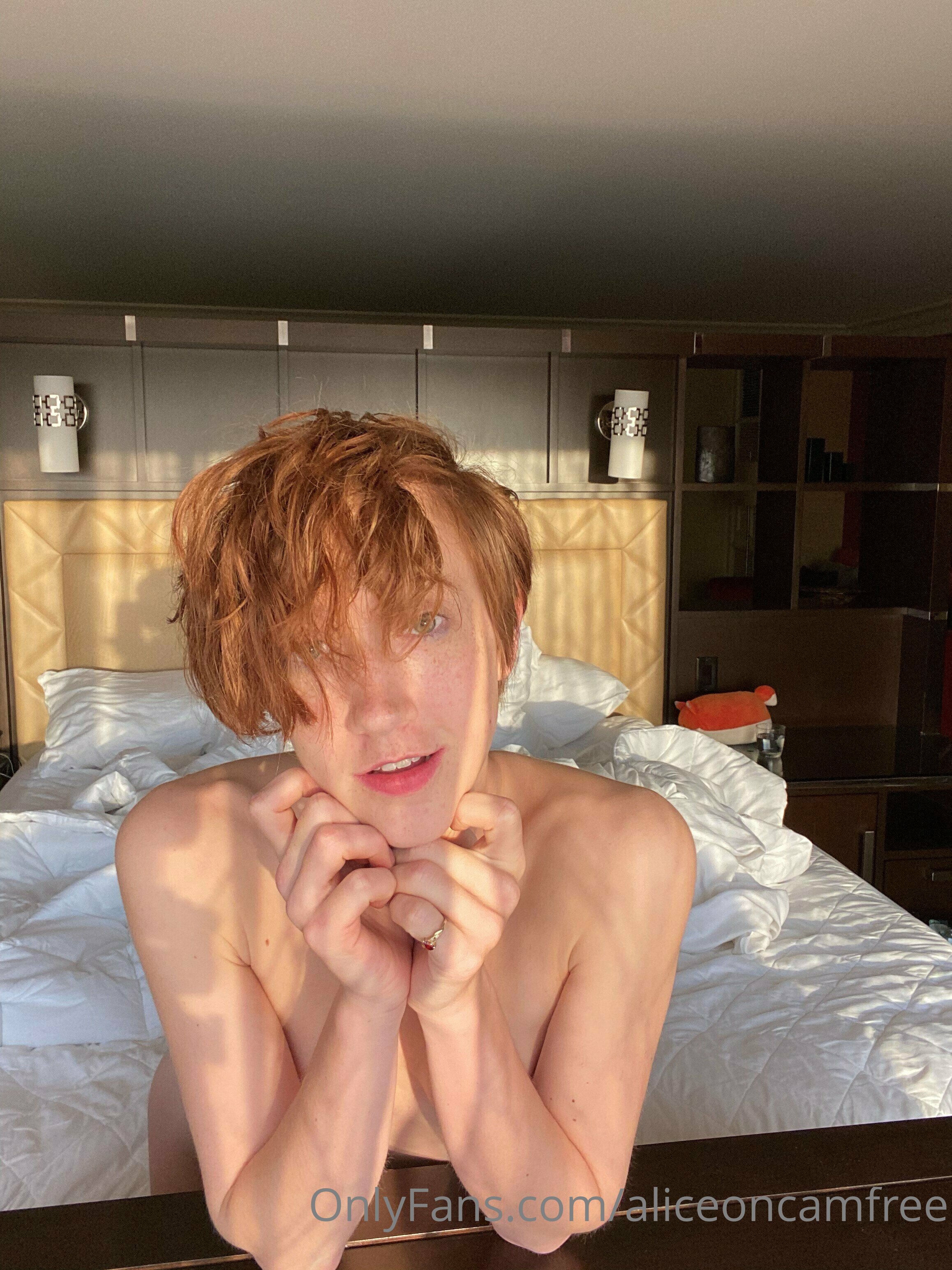 Alice White / AliceOnCam OnlyFans Nude Leaks photo leak 878 of 879