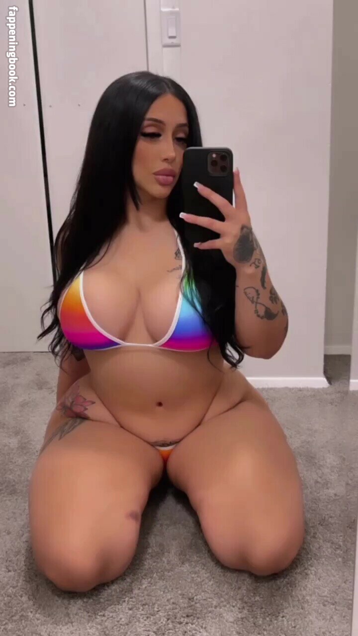 AmyyCrumm Onlyfans Nude Leaked Photos photo leak 1 of 6 AmyyCrumm Onlyfans Nude Leaked Photos photo leak 1 of 6