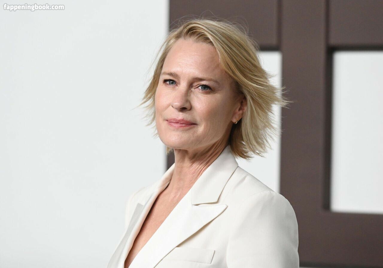 Robin Wright Onlyfans Nude Leaked Photos photo leak 2 of 47